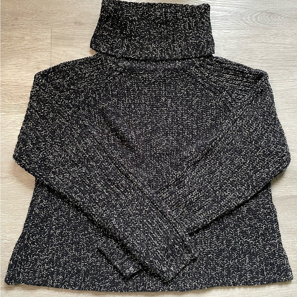 G21 Turtle neck sweater